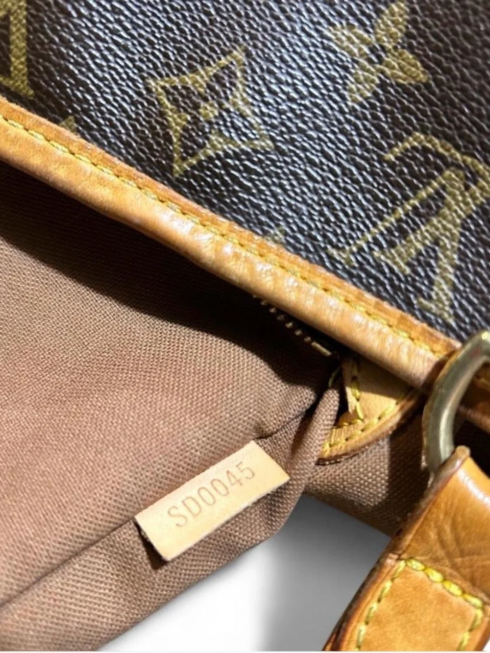 Louis Vuitton Batignolles 2005 Marc Jacobs collection